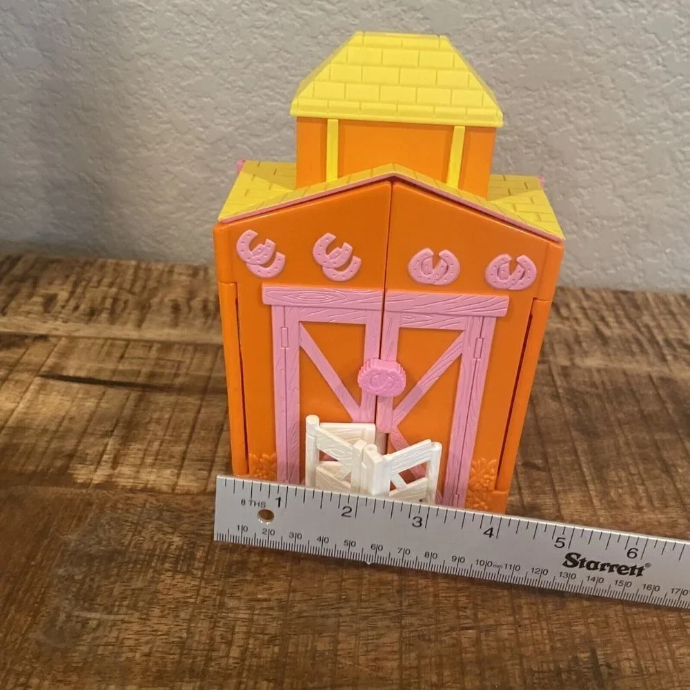 Polly Pocket Ride in Style Ranch Horse Pony Barn Stable Toy 2002
